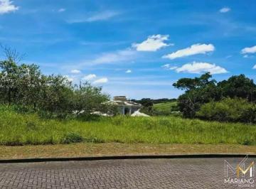 Terreno · 1330m² · VENDO ÓTIMO LOTE DE 1330 MT NO RESIDENCIAL LARANJEIRAS EM MACAÉ