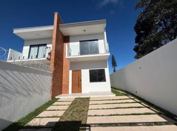 Casa · 144m² · 4 Quartos · 2 Vagas · VENDO MARAVILHOSA CASA COM 4 DORMITÓRIOS EM COSTA AZUL EM RIO DAS OSTRAS