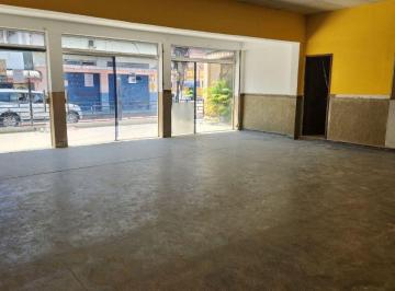 Comercial · 850m² · 2 Vagas · ALUGO ÓTIMA LOJA COM 850 MT NO CENTRO DE MACAÉ NO RIO DE JANEIRO
