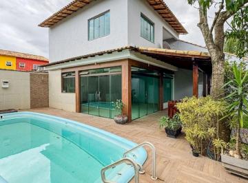 Casa · 266m² · 4 Quartos · 2 Vagas · VENDO MARAVILHOSA CASA COM 4 DORMITÓRIOS NO REDUTO DA PAZ EM RIO DAS OSTRAS