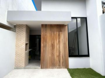 Casa · 63m² · 2 Quartos · 1 Vaga · VENDO LINDA CASA COM 2 DORMITÓRIOS NO VALE DAS PALMEIRAS EM MACAÉ