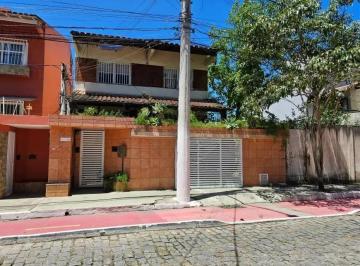 Casa · 307m² · 4 Quartos · 2 Vagas · VENDO MARAVILHOSA CASA COM 4 DORMITÓRIOS NO PECADO EM MACAÉ