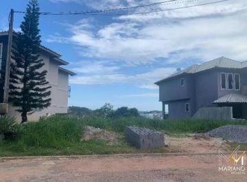 Terreno · 447m² · VENDO MARAVILHOSO LOTE DE 447 MT NO VALE DOS CRISTAIS EM MACAÉ