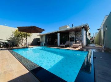 Foto 25 · Ótima Casa, 3 Suítes, Piscina e Churrasqueira, Lote de 400m², Dentro de Condomínio na Rua 03 em Vice