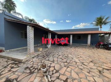 Foto 01 · Casa com 4 Quartos, Dentro de Condomínio, Lote de 400m², Boa Localização na Rua 04 A em Vicente Pire