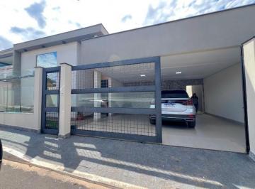 Foto 01 · Casa Moderna , 3 Suítes, Dentro de Condomínio , Espaço Gourmet , Lote de 250m² , na Rua 10 em Vicent