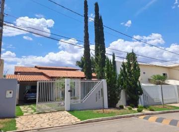 Foto 01 · Casa escriturada em Arniqueiras Dentro de condominio!