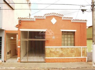 202604280920391447.jpeg · Casa para Venda em Patos de Minas, Centro, 4 dormitórios, 2 banheiros, 1 vaga