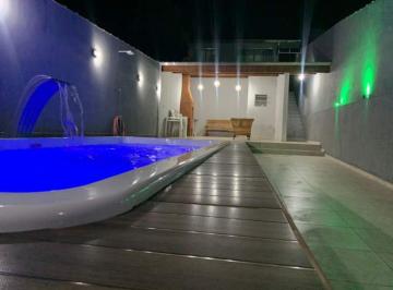 Casa de 2 quartos, Itanhaém · Casa com piscina e 2 quartos em Itanhaém - R$ 290.000,00.