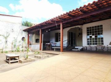 Casa de 3 quartos, São Sebastião · CASA COM 3QUARTOS, SUITE, BEM LOCALIZADA, PERTO DA PAPIU - LOTE COM 250 METROS.