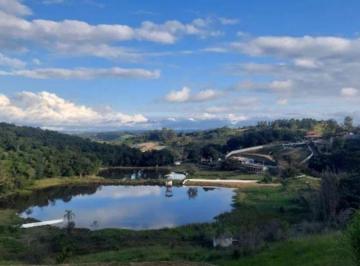 Rural de 4 quartos, Mairinque · Chácara em condomínio fechado