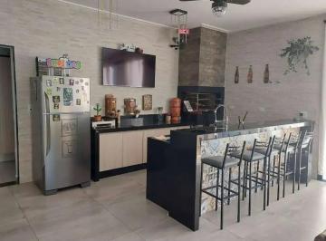 Casa de 2 quartos, Atibaia · Linda Casa em Condominio Alto Padrão em Atibaia