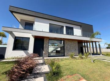 Casa · 230m² · 3 Quartos · 2 Vagas · Sobrado à venda em Indaiatuba, Jardim Residencial Sapezal, com 3 suítes, com 230.35 m²