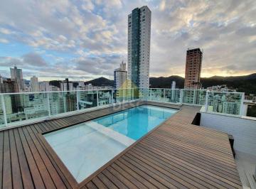 Apartamento · 324m² · 3 Quartos · 4 Vagas · Cobertura duplex mobiliada com 3 suítes e 4 vagas no bairro Pioneiros em Balneário Camboriú