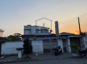 Casa · 250m² · 3 Quartos · 3 Vagas · Casa de rua : / Residencial / Jardim Conceiçãozinha (Vicente de Carvalho)