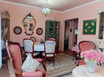 Apartamento · 119m² · 2 Quartos · 1 Vaga · Apartamento 2 dormitórios, suíte a uma quadra da praia do Gonzaga e Shopping Balneário !