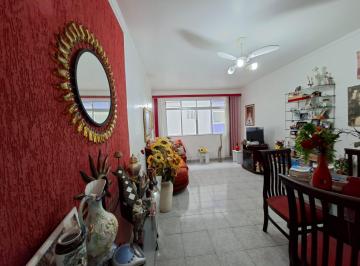 Apartamento · 97m² · 2 Quartos · 1 Vaga · Apartamento de 02 dormitórios com dependência no Embaré