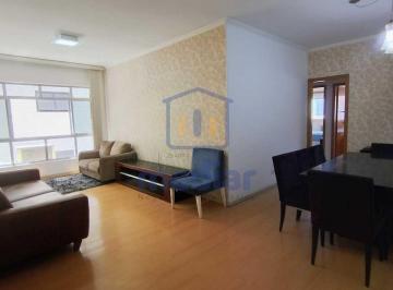 Apartamento · 111m² · 3 Quartos · 1 Vaga · Amplo apartamento no Embaré, 3 dorms, 1 suíte, a 50 metros da Av. Pedro Lessa.