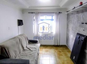 Apartamento · 142m² · 3 Quartos · 1 Vaga · Sobrado amplo na Vila Matias com 3 dormitórios e 2 suítes.