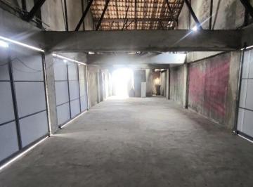 Comercial · 350m² · Prédio Comercial na Via Dutra