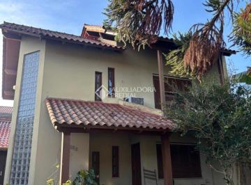 Casa · 194m² · 3 Quartos · 3 Vagas · Casa diferenciada com 3 dormitórios no Jardim Carvalho!