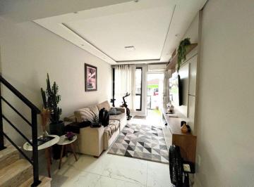 Casa · 135m² · 3 Quartos · 2 Vagas · Casa a venda no bairro Carianos.