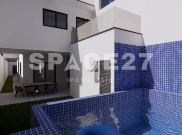 Foto 01 · Imperdível! Casa à venda em Vila Velha-ES, bairro Interlagos, 3 quartos, 3 suítes, 170 m² de área.
