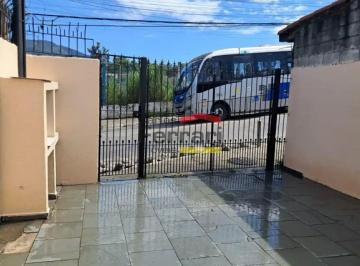 Casa · 70m² · 2 Quartos · 2 Vagas · Casa Térrea próximo Mercado Ourinhos