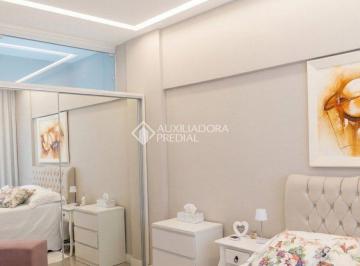 Apartamento · 58m² · 2 Quartos · 2 Dorms em localização ÚNICA em Flroanópolis