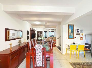 Casa · 181m² · 3 Quartos · 2 Vagas · Sobrado mobiliado com excelente padrão construtivo no bairro Itu Sabará