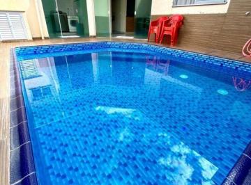 Casa · 225m² · 3 Quartos · 2 Vagas · Casa de alto padrao em condominio fechado!