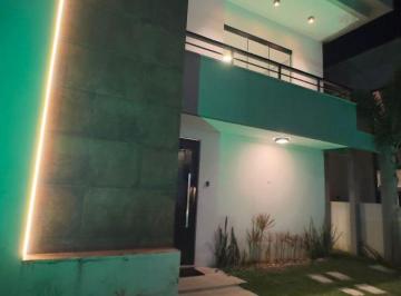 Casa de 4 quartos, Camaçari · Casa duplex, de 250 m² com 4 suítes, energia solar, en venda e aluguel en Abrantes