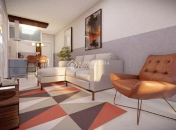 Apartamento · 90m² · 2 Quartos · Lindo Apartamento de 90 m² com Elevador, 02 quartos, (01 suíte ) 03 amplos quintais,, 02 Vagas