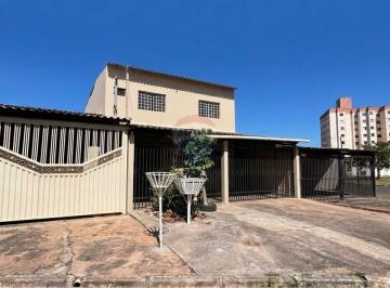 Casa · 216m² · 5 Quartos · 2 Vagas · [OPORTUNIDADE] Sobrado com 5 Quartos na QR 503 – Samambaia Sul | Excelente Localização e Potencial d