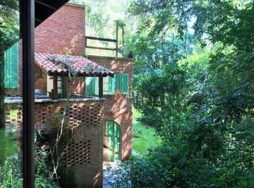 Casa · 271m² · 1 Quarto · Casa em Taboleiro Verde, Cotia/SP de 271m² 1 quartos à venda por R$ 1.600.000,00