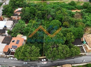 Terreno · 1400m² · Lote grande