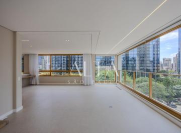 Apartamento · 147m² · 3 Quartos · 2 Vagas · Apartamento para locação PRONTO PARA MORAR com 3 suítes e acabamento SOFISTICADO no Itaim Bibi.