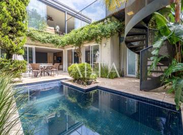 Casa · 485m² · 3 Quartos · 2 Vagas · Casa Contemporânea à venda no Pacaembu, um charme com Espaço Gourmet e Piscina!