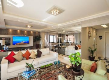 Apartamento · 225m² · 4 Quartos · 3 Vagas · Apartamento REFORMADO de 225m² À VENDA com 4 suítes e 3 vagas no Itaim Bibi.