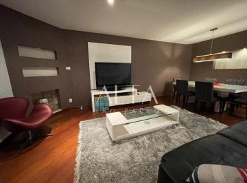 Apartamento · 160m² · 3 Quartos · 1 Vaga · Apartamento CLÁSSICO bem localizado no Brooklin com 03 dormitórios (sendo 01 suíte) e 02 vagas.
