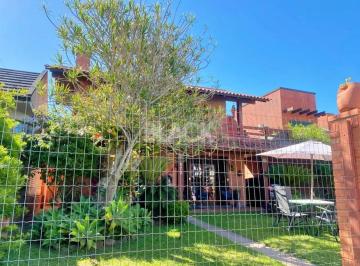 Casa · 248m² · 6 Quartos · 2 Vagas · Casa à venda - na Praia Grande