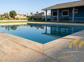 Casa · 600m² · 2 Quartos · 8 Vagas · Casa de campo à venda com 600m²