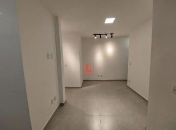 wmqinpm2odlhmjq1njfhowy5_md · Apartamento sala quarto com dependência