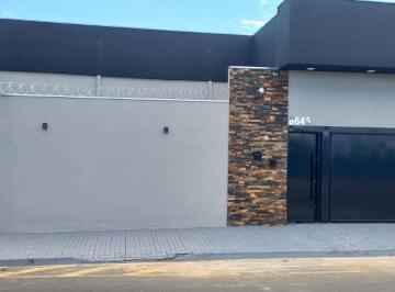 Foto 01 · Casa à venda em Franca-SP, Residencial São Jerônimo: 3 quartos, 1 suíte, 2 salas, 2 vagas de garagem