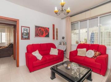 Apartamento · 65m² · 2 Quartos · Apartamento 2 Quartos com Suíte e Pátio no Menino Deus