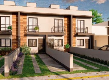 Casa · 51m² · 2 Quartos · 1 Vaga · Sobrado com Pátio Frente e Fundos no Bairro Vista Alegre