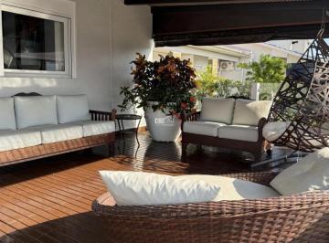 Casa · 220m² · 3 Quartos · 3 Vagas · Casa à venda em Balneário Rincão – SC