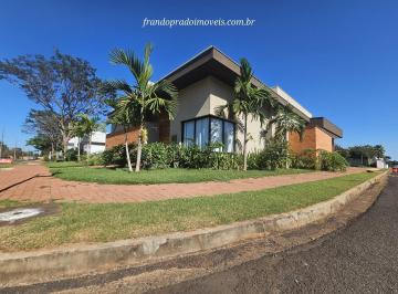 Casa · 225m² · 4 Quartos · 4 Vagas · Conforto e exclusividade em casa à venda no Estância dos Ipês