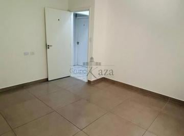 Comercial · 107m² · 1 Quarto · 4 Vagas · Oportunidade - Sala Comercial - Vila Rubi - 14m².