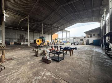Comercial · 2500m² · Galpão Comercial de 2.500 m² para Locação no Macuco – Santos